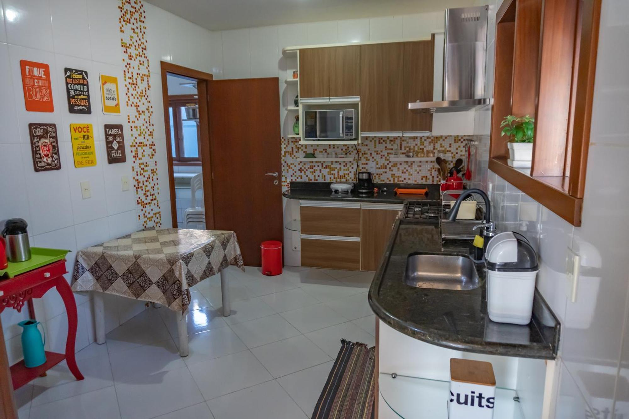 Linda Casa Com Piscina Em Interlagos Vila Velha Es Villa Екстериор снимка