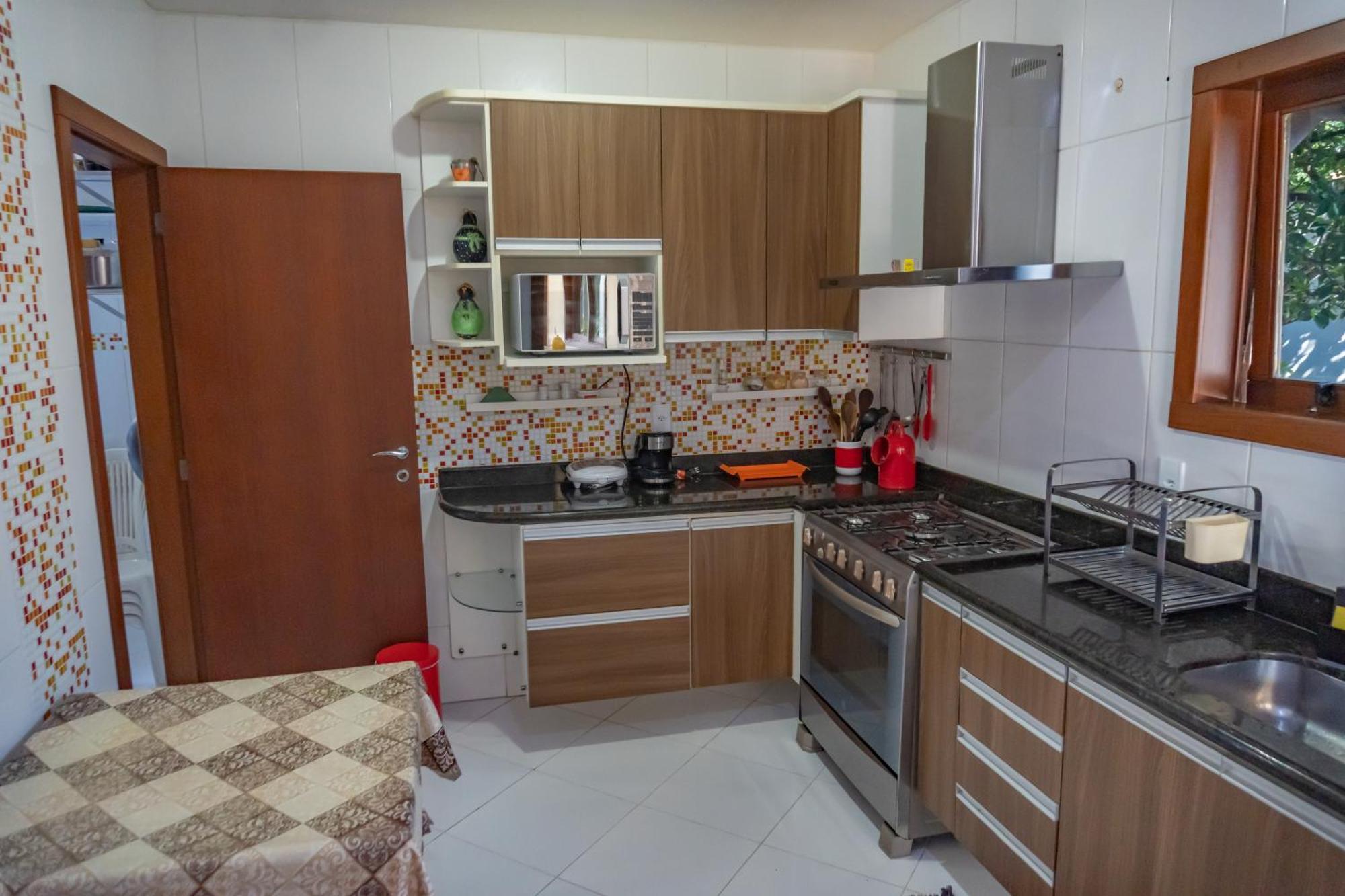 Linda Casa Com Piscina Em Interlagos Vila Velha Es Villa Екстериор снимка